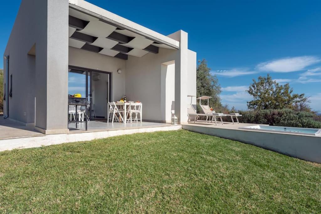 Villa Pettegola Tenuta Il Cavaliere Di Italia Noto- Vista Mare Mini Piscina Idromassaggio ภายนอก รูปภาพ